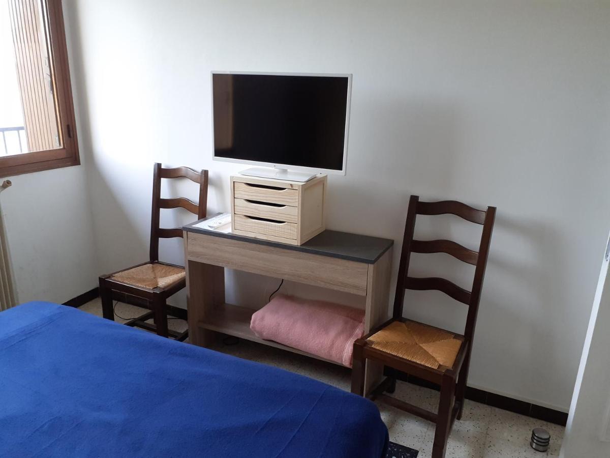 Chambre B2 Dans Un Appartement En Colocation マルセイユ エクステリア 写真